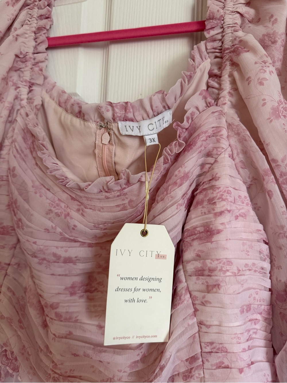 Ivy City Aniston Wedding guest Dress 3X Puffy Sleeve Floral Tiered - Picture 2 of 2